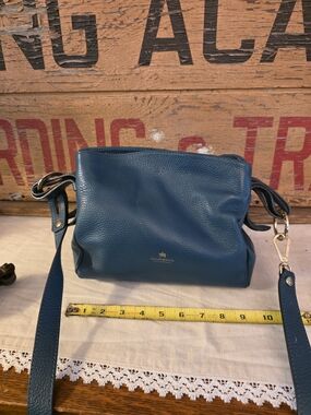 Cuoieria Fiorentina Pebbled Leather Crossbody Bag